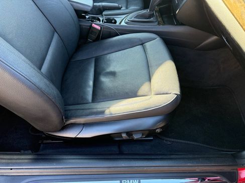 Used 2011 BMW 128i Convertible RWD image 20