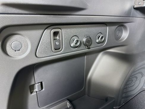 New 2025 Subaru Forester Limited image 34