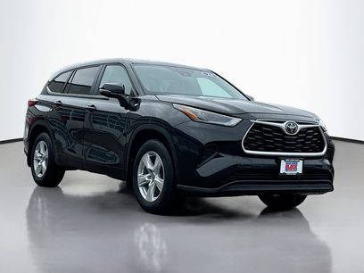 Used 2023 Toyota Highlander L
