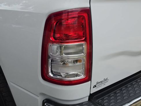 Used 2024 RAM 2500 Big Horn AWD/4WD image 10