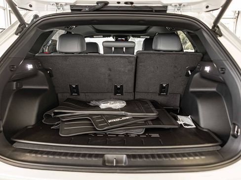 Used 2025 Honda Prologue Touring image 18