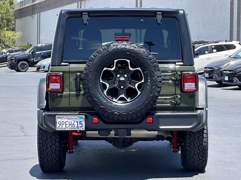 Used 2023 Jeep Wrangler Unlimited Rubicon AWD/4WD image 8