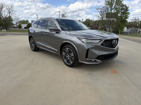 Used 2025 Acura MDX SH-AWD w/ Advance Package image 6