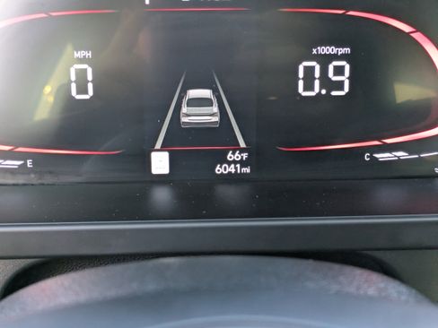 Used 2025 Hyundai Elantra Sport image 26