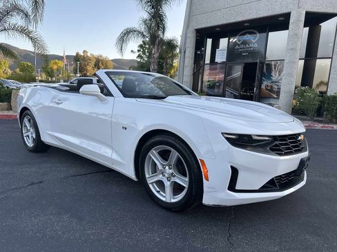 Used 2020 Chevrolet Camaro LT image 4