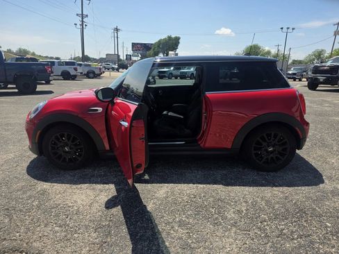 Used 2019 MINI Cooper 2-Door Hardtop FWD image 9