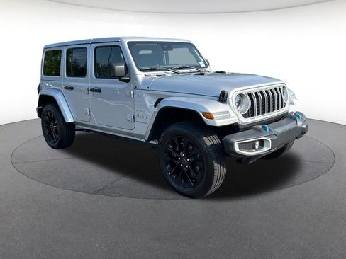 Certified 2024 Jeep Wrangler Unlimited Sahara AWD/4WD image 8