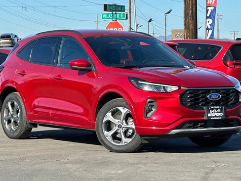 Used 2024 Ford Escape ST-Line Select w/ Tech Pack #1 image 2