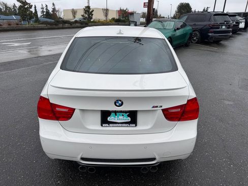 Used 2011 BMW M3 Sedan image 5