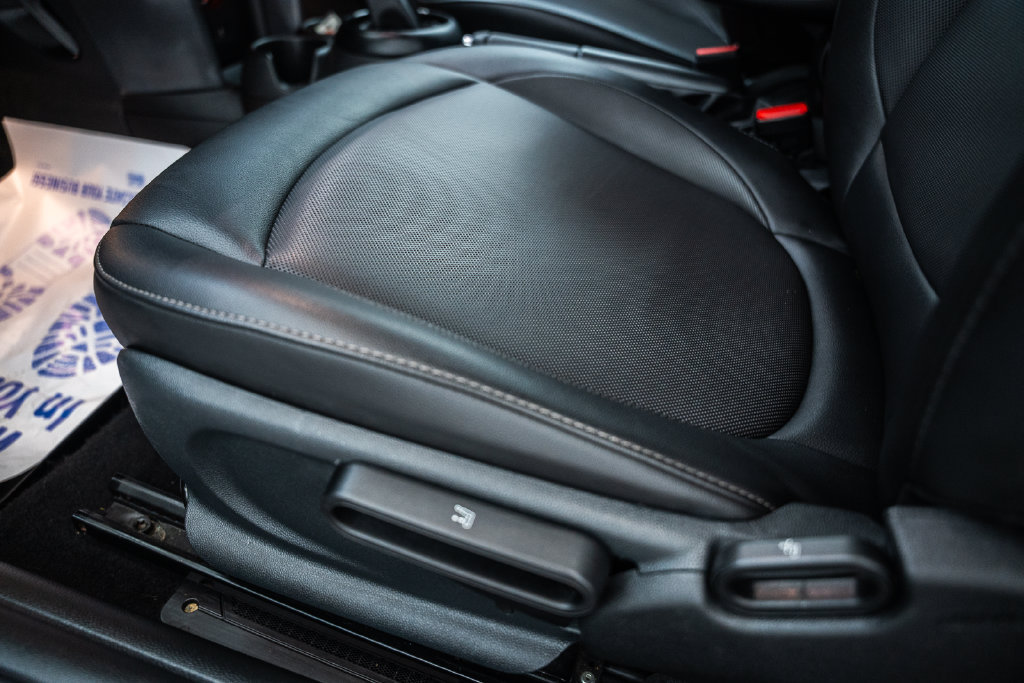 Used 2019 MINI Cooper Convertible FWD image 41