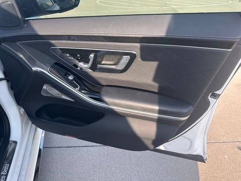 Used 2023 Mercedes-Benz S 580 4MATIC Sedan image 19