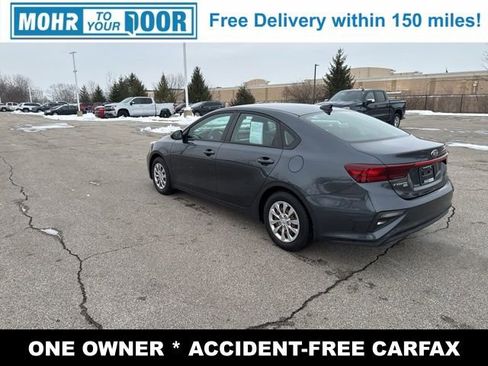 Used 2020 Kia Forte FE image 3