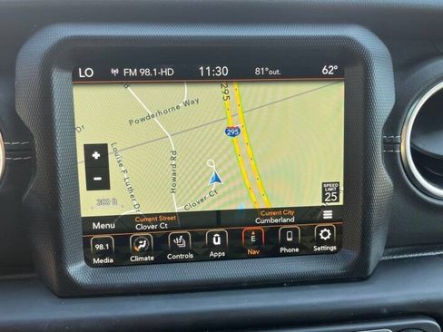 Used 2022 Jeep Wrangler Unlimited Sahara w/ Cold Weather Group AWD/4WD image 17