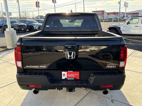 Used 2023 Honda Ridgeline Sport image 4