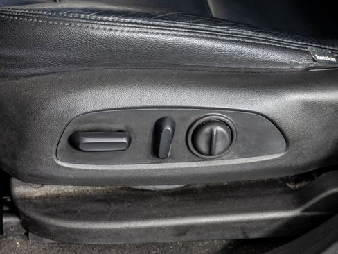 Used 2019 Chevrolet Blazer LT image 16