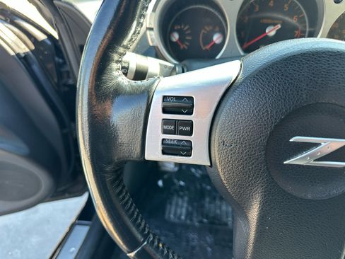 Used 2006 Nissan 350Z Touring image 35