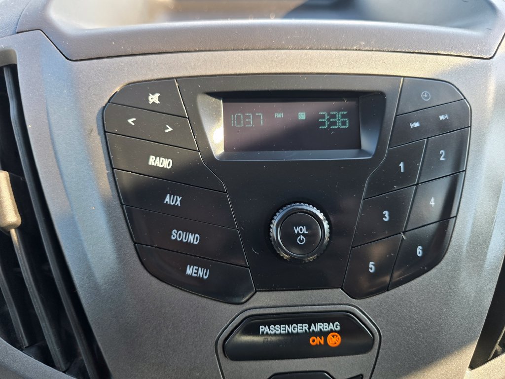 Used 2018 Ford Transit 250 148 Medium Roof RWD image 21
