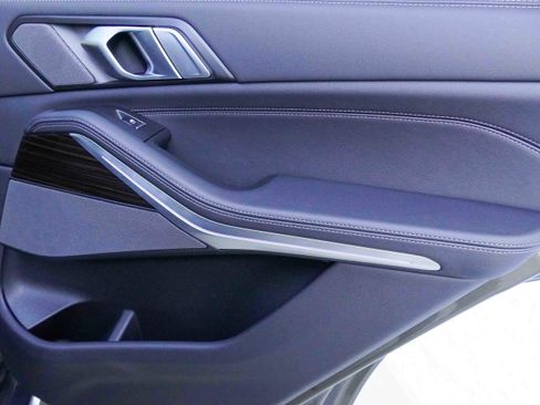 Used 2025 BMW X5 xDrive40i image 33