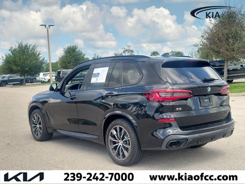 Used 2021 BMW X5 M50i w/ Executive Package AWD/4WD image 4