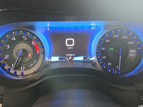 Used 2019 Chrysler 300 S w/ S Model Appearance Package RWD image 15