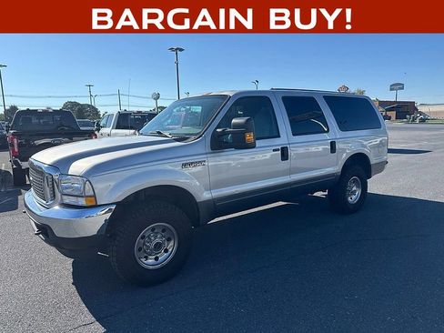 Used 2004 Ford Excursion XLT AWD/4WD image 2