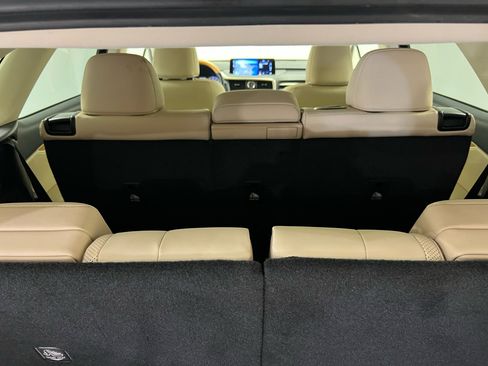 Used 2022 Lexus RX 350L FWD w/ Premium Package image 40
