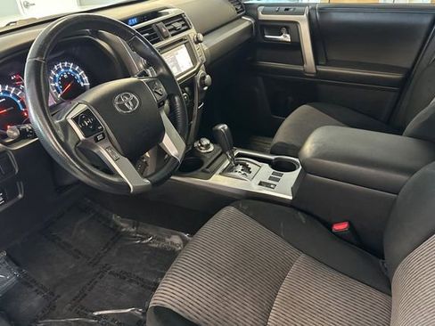 Used 2014 Toyota 4Runner SR5 image 11
