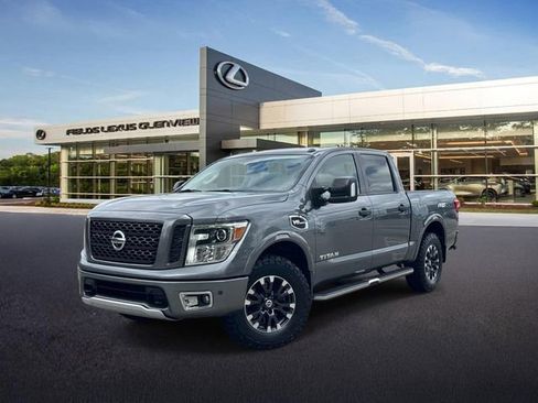 Used 2017 Nissan Titan PRO-4X w/ Pro-4x Convenience Package AWD/4WD image 1