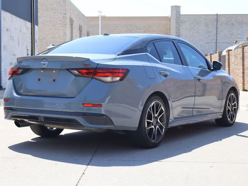 Used 2024 Nissan Sentra SR FWD image 3