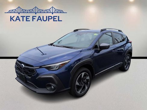 Used 2024 Subaru Crosstrek 2.5i Limited w/ Crosstrek Mirror Package AWD/4WD image 3