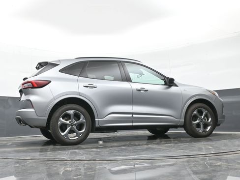 Used 2023 Ford Escape ST-Line image 40