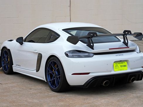 Used 2024 Porsche 718 Cayman GT4 RS w/ Weissach Package RWD image 46