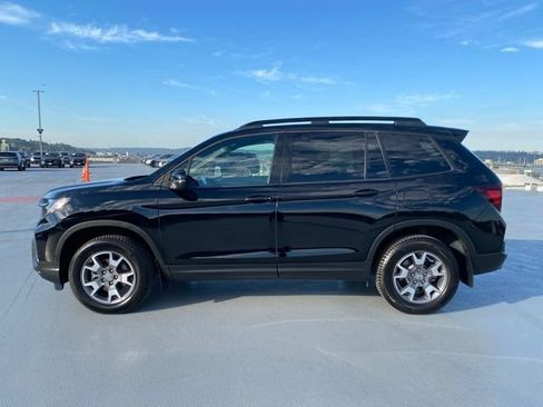 Certified 2023 Honda Passport TrailSport image 9