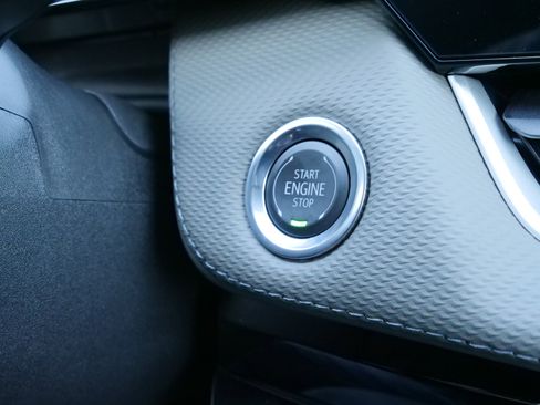 New 2026 Chevrolet Equinox LT w/ Convenience Package II image 25