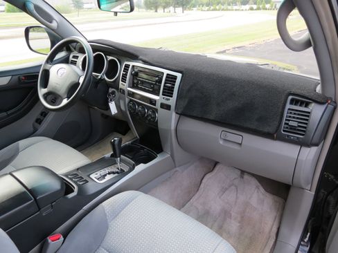 Used 2005 Toyota 4Runner SR5 image 25