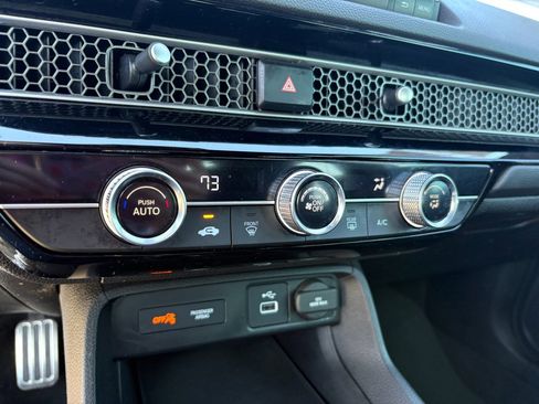 Used 2022 Honda Civic Sport image 18