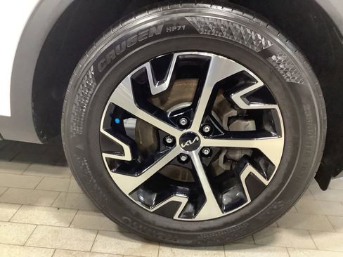 Certified 2023 Kia Sportage EX image 28