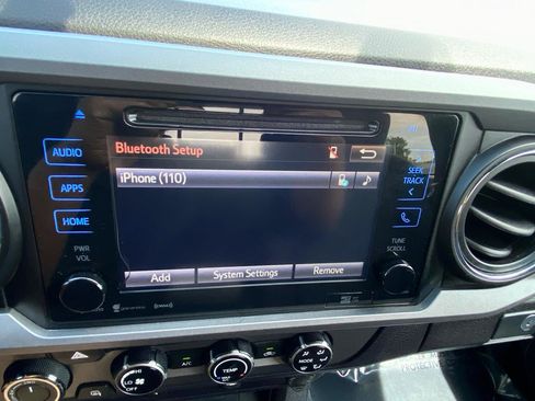 Used 2017 Toyota Tacoma TRD Sport w/ Tow Package (A/T) AWD/4WD image 53