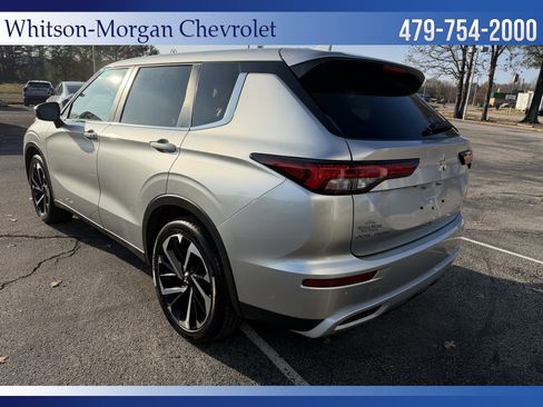 Used 2024 Mitsubishi Outlander SE image 7