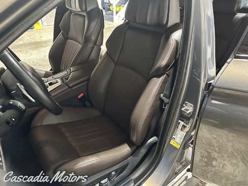 Used 2013 BMW M5 image 9