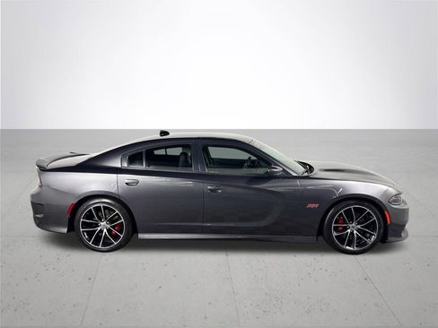 Used 2018 Dodge Charger R/T Scat Pack image 5