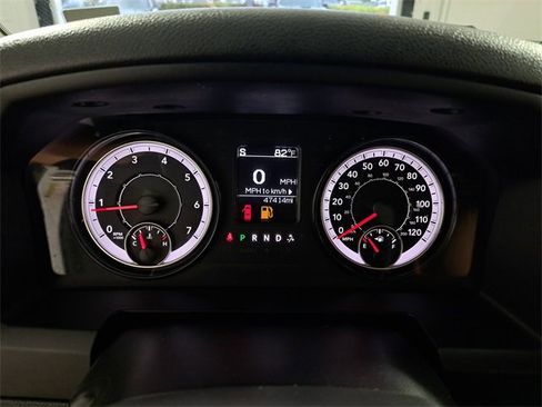 Used 2024 RAM 1500 Classic SLT image 27