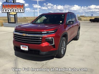 Used 2024 Chevrolet Traverse LT