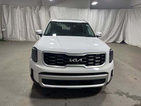 Used 2025 Kia Telluride S image 2
