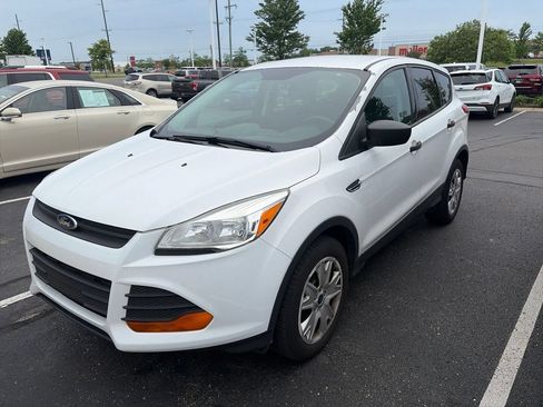 Used 2016 Ford Escape S FWD image 3