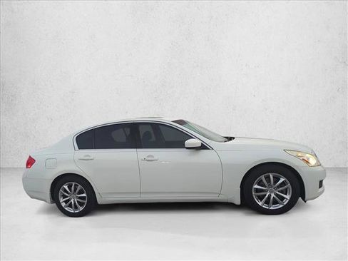 Used 2009 INFINITI G37 Journey w/ Premium Pkg image 4