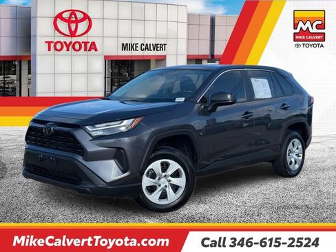 Used 2025 Toyota RAV4 LE FWD image 1