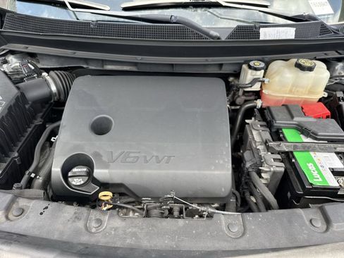 Used 2019 Chevrolet Traverse LT FWD image 58