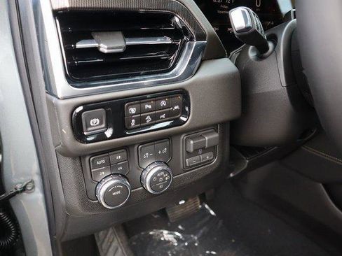 New 2026 GMC Yukon XL Elevation image 32