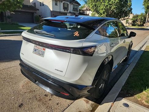 Used 2024 Nissan Ariya FWD image 8